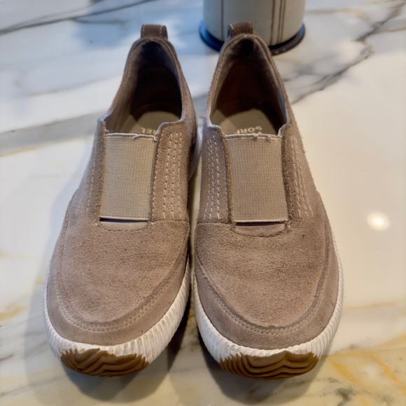 Sorel Waterproof Women's Out N about Plus Slip on  Tan Sneaker sz 7 - Picture 2 of 8